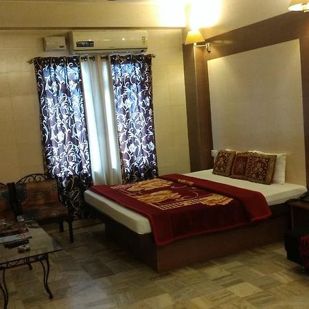 Hotel Golden Deluxe Jaipur Luaran gambar